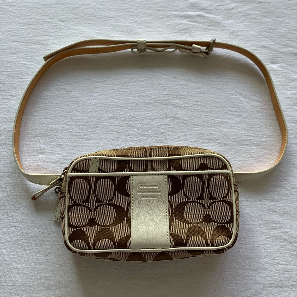 Authentic Coach waist pouch - Picture 4 of 7